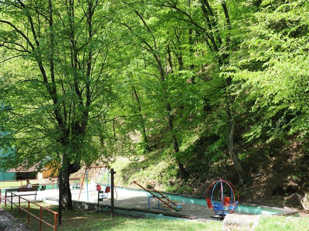 Guesthouse Edelnice Gornja Trepca Exterior photo